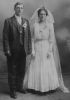 01617-Best, Robert William & Margaret Pearl nee Baragar wedding photo